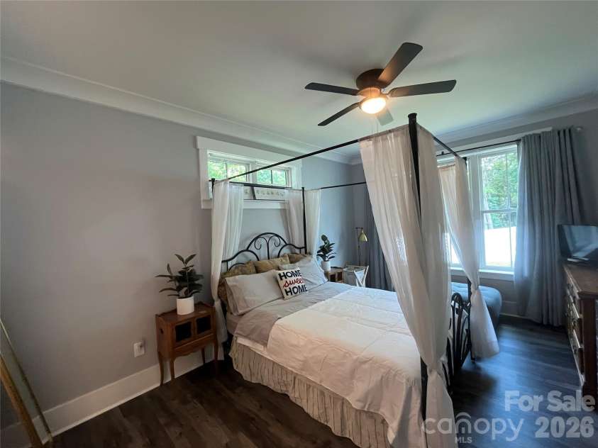 900 Houston Heights Road, Charlotte, NC 28262.  MLS# CAR4420916, YatesRealty ID 48389. 