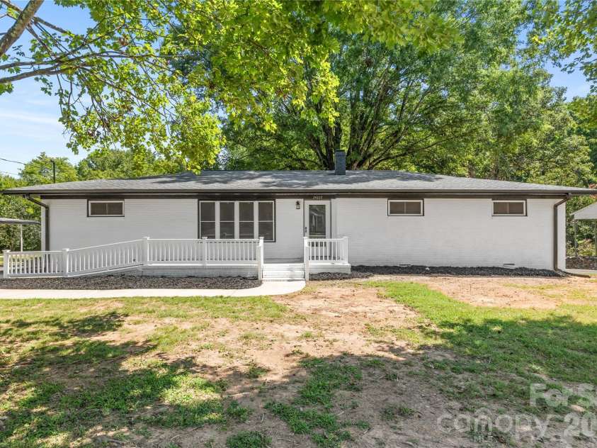 24668 Saint Martin Road, Albemarle, NC 28001.  MLS# CAR4420582, YatesRealty ID 48392. 