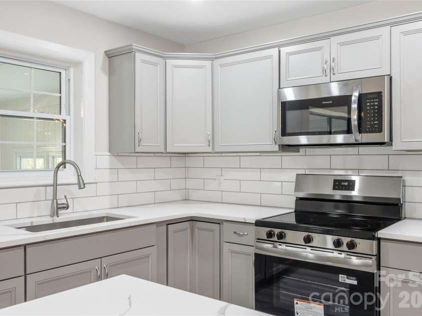 24668 Saint Martin Road, Albemarle, NC 28001.  MLS# CAR4420582, YatesRealty ID 48392. 