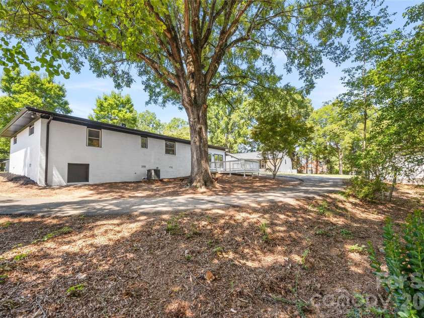 24668 Saint Martin Road, Albemarle, NC 28001.  MLS# CAR4420582, YatesRealty ID 48392. 