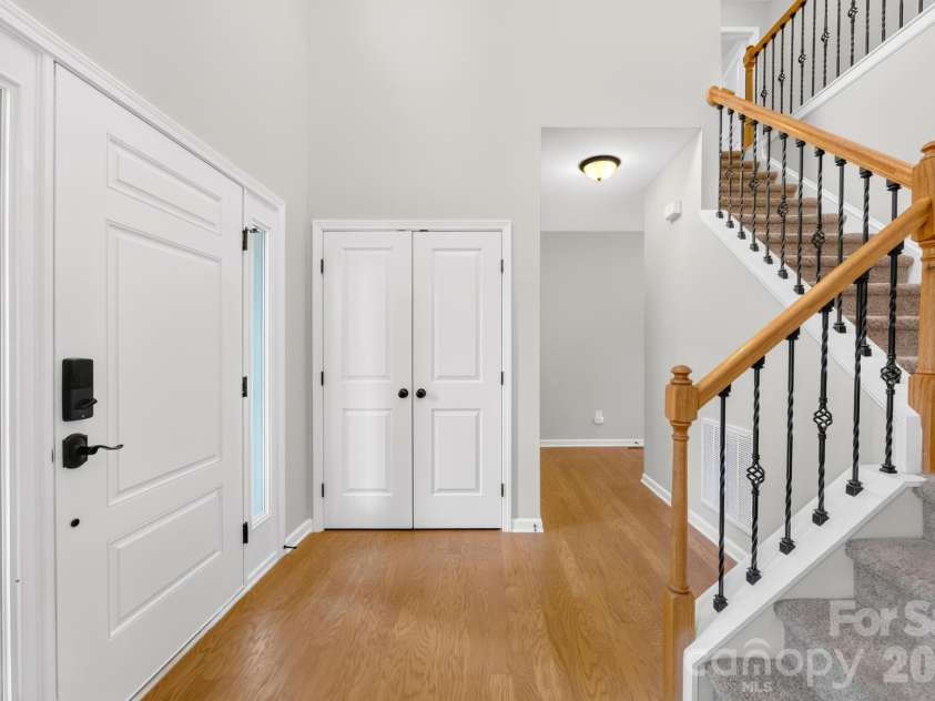 1004 Hawker Road, Matthews, NC 28104.  MLS# CAR4411741, YatesRealty ID 48396. Front Entryway