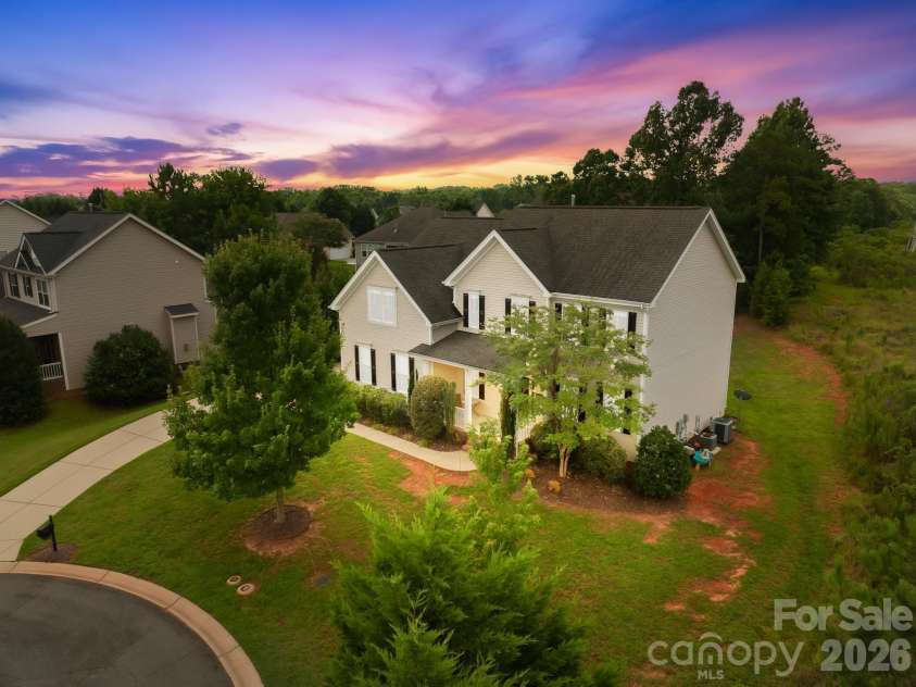 1004 Hawker Road, Matthews, NC 28104.  MLS# CAR4411741, YatesRealty ID 48396. WELCOME HOME!