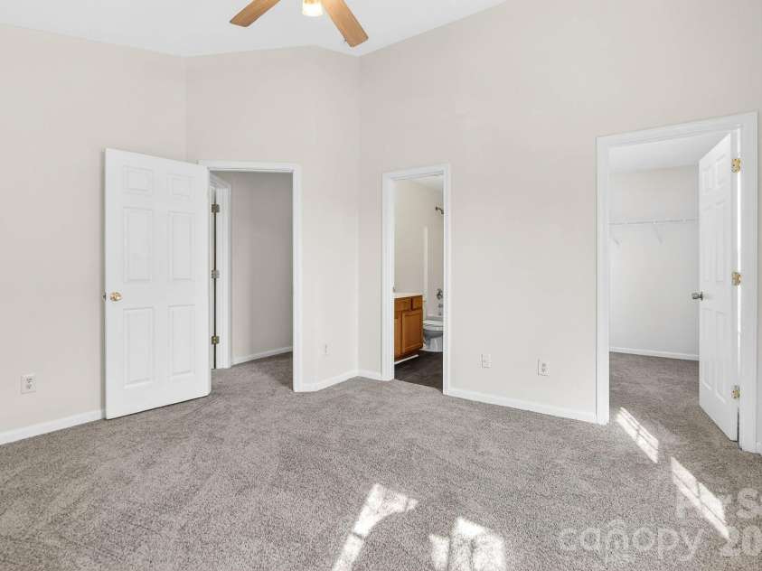 1911 Flushing Court, Charlotte, NC 28215.  MLS# CAR4421044, YatesRealty ID 48397. 