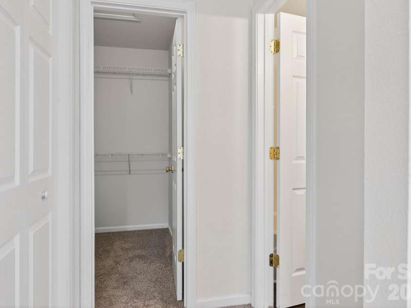 1911 Flushing Court, Charlotte, NC 28215.  MLS# CAR4421044, YatesRealty ID 48397. 