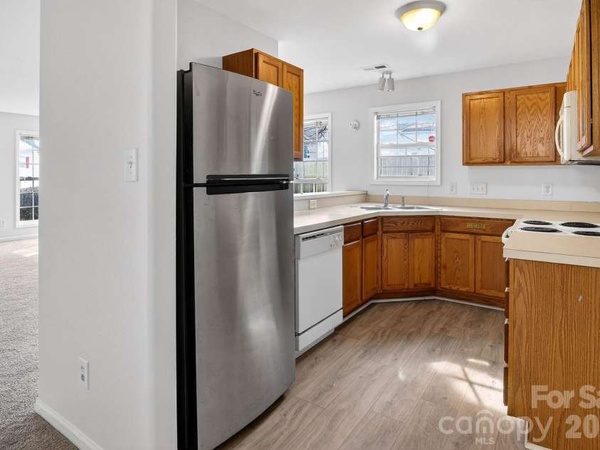 1911 Flushing Court, Charlotte, NC 28215.  MLS# CAR4421044, YatesRealty ID 48397. 