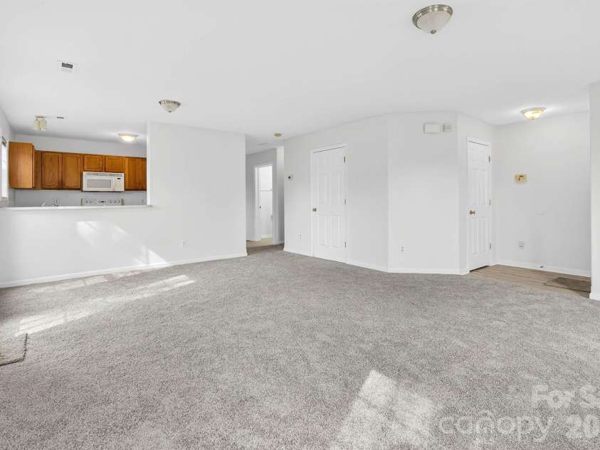 1911 Flushing Court, Charlotte, NC 28215.  MLS# CAR4421044, YatesRealty ID 48397. 