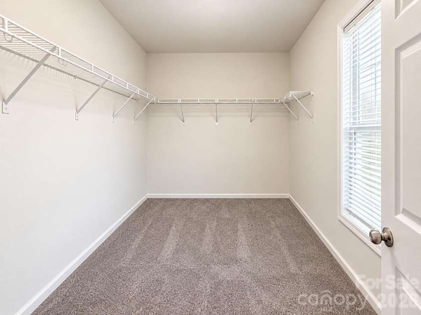 1911 Flushing Court, Charlotte, NC 28215.  MLS# CAR4433392, YatesRealty ID 48397. 