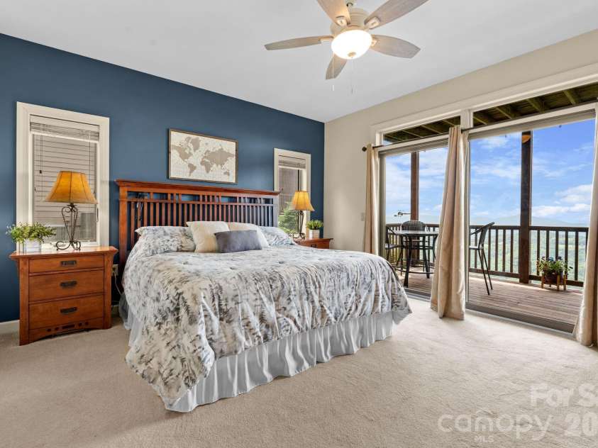 132 Rocky Top None, Sugar Mountain, NC 28604.  MLS# CAR4421054, YatesRealty ID 48399. 