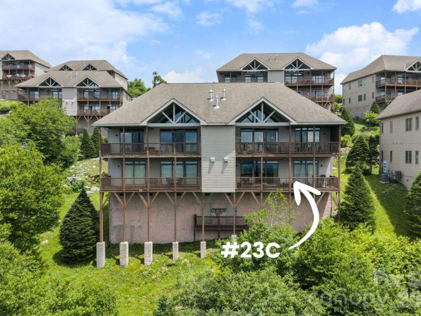 132 Rocky Top None, Sugar Mountain, NC 28604.  MLS# CAR4421054, YatesRealty ID 48399. 