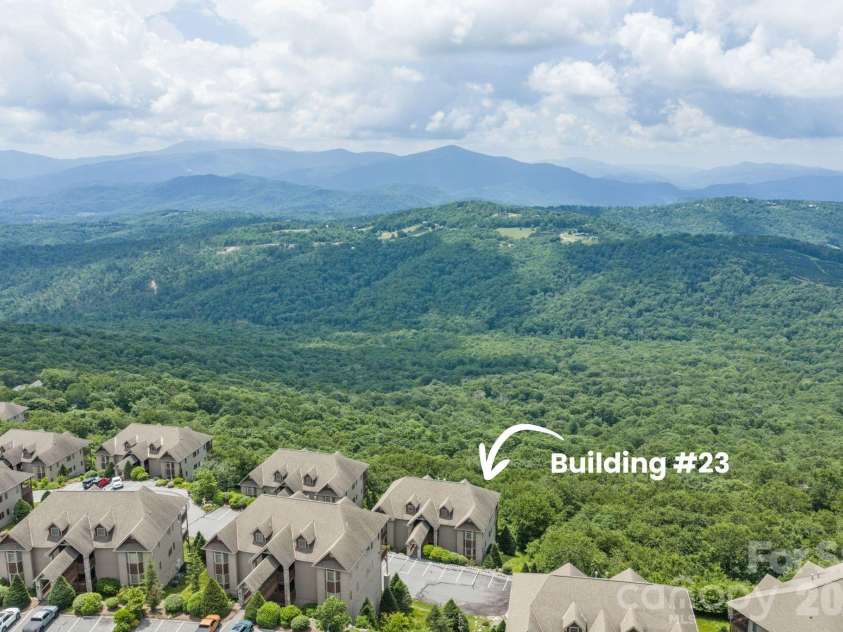 132 Rocky Top None, Sugar Mountain, NC 28604.  MLS# CAR4421054, YatesRealty ID 48399. 