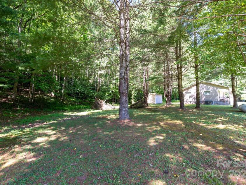 1220 Rock Creek Road, Burnsville, NC 28714.  MLS# CAR4173140, YatesRealty ID 484. 