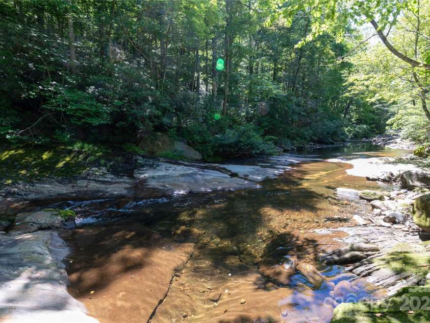1220 Rock Creek Road, Burnsville, NC 28714.  MLS# CAR4173140, YatesRealty ID 484. 