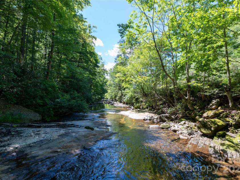 1220 Rock Creek Road, Burnsville, NC 28714.  MLS# CAR4173140, YatesRealty ID 484. 