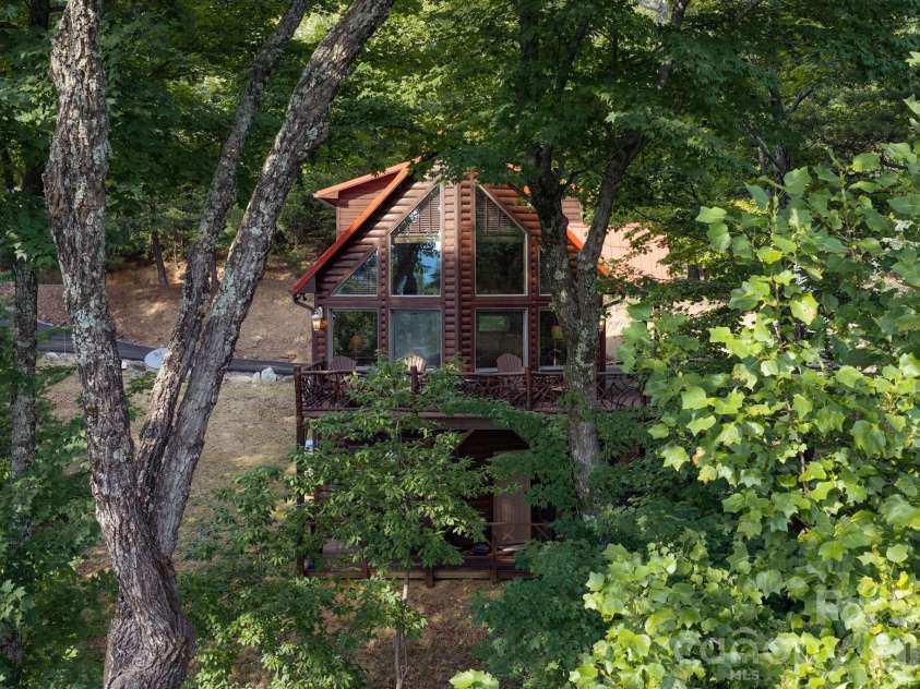 142 Fawn Lane, Purlear, NC 28665.  MLS# CAR4420826, YatesRealty ID 48401. 