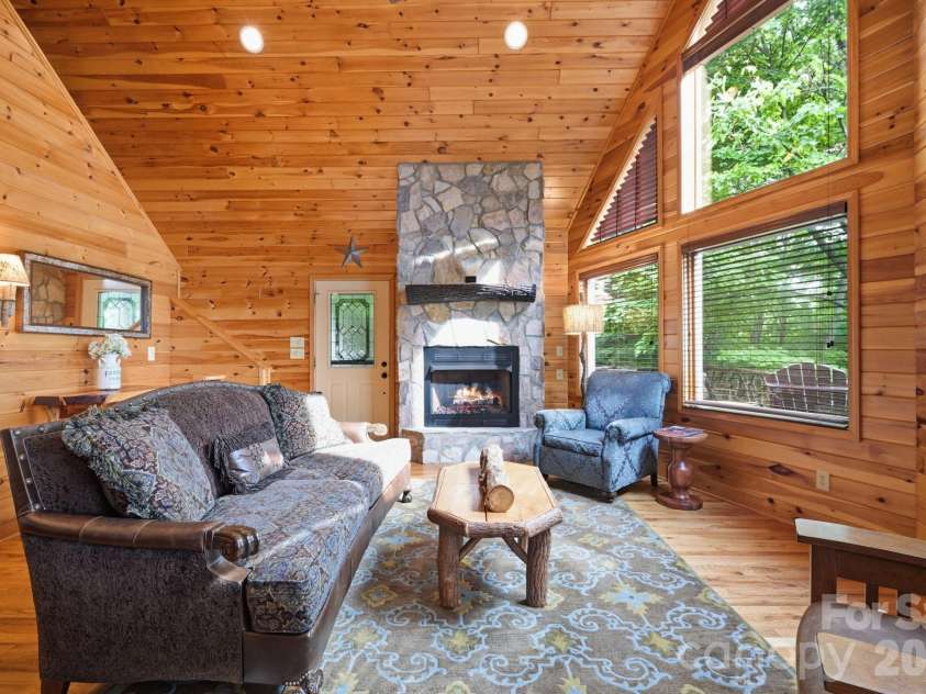 142 Fawn Lane, Purlear, NC 28665.  MLS# CAR4420826, YatesRealty ID 48401. 