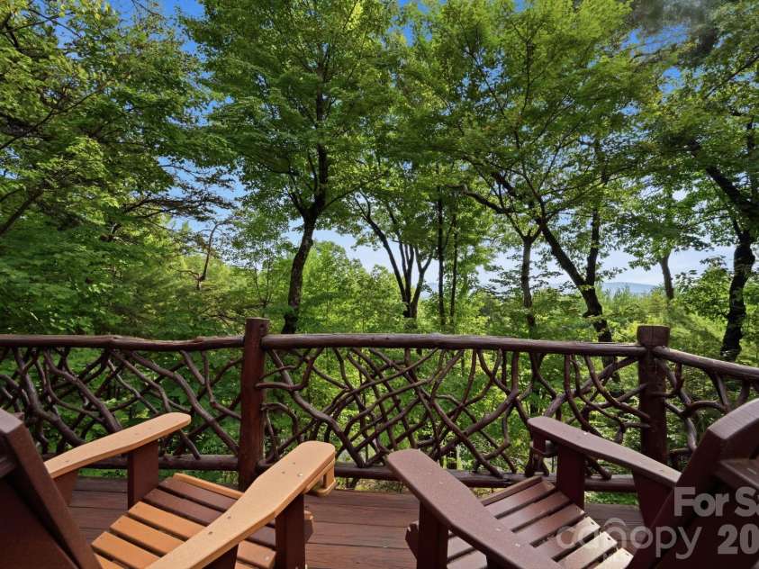 142 Fawn Lane, Purlear, NC 28665.  MLS# CAR4420826, YatesRealty ID 48401. 