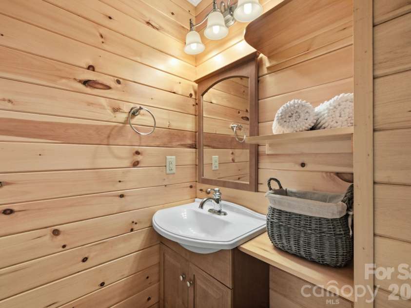 142 Fawn Lane, Purlear, NC 28665.  MLS# CAR4420826, YatesRealty ID 48401. Lower Level Full Bath