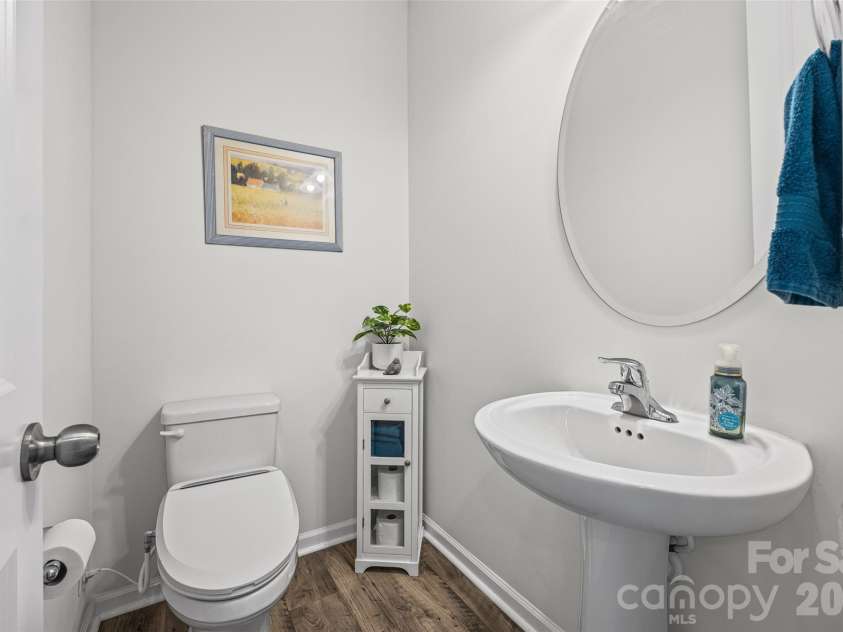 4050 Brandywine Terrace, Lancaster, SC 29720.  MLS# CAR4417845, YatesRealty ID 48403. Half Bath