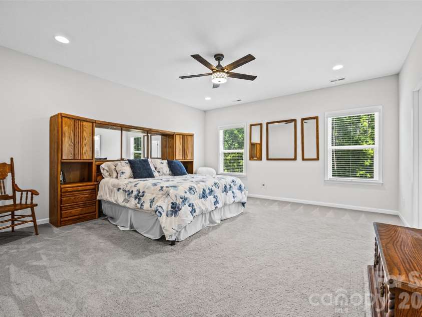 4050 Brandywine Terrace, Lancaster, SC 29720.  MLS# CAR4417845, YatesRealty ID 48403. Primary Suite