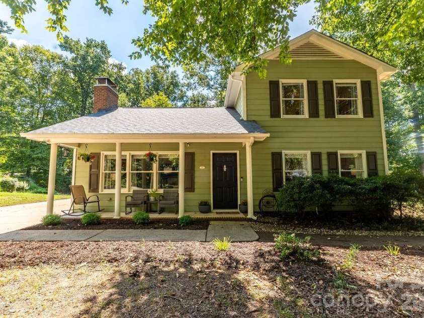 309 Treeline Drive, Belmont, NC 28012.  MLS# CAR4421076, YatesRealty ID 48407. 