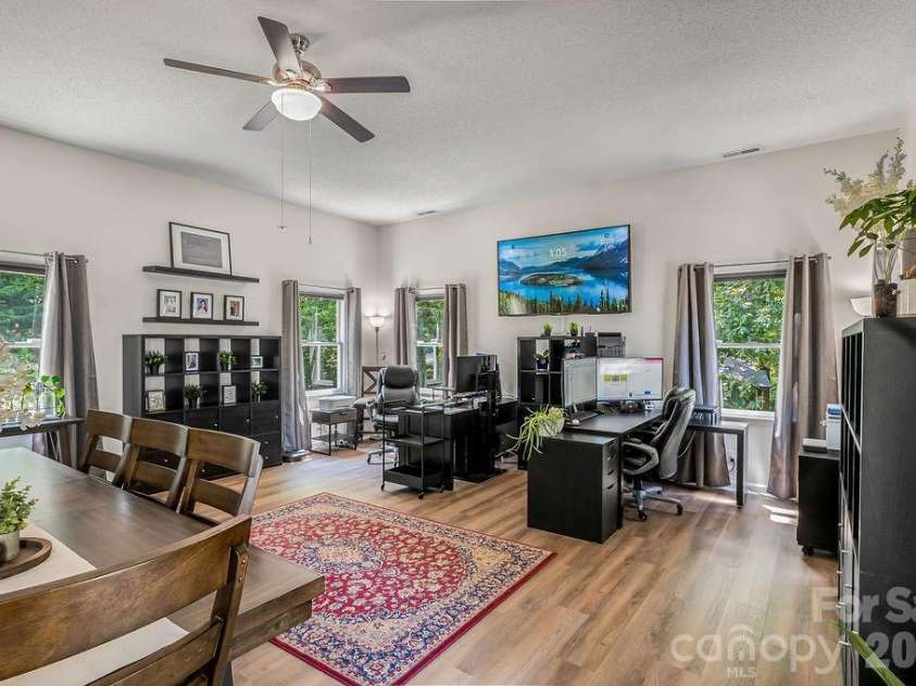 309 Treeline Drive, Belmont, NC 28012.  MLS# CAR4421076, YatesRealty ID 48407. 
