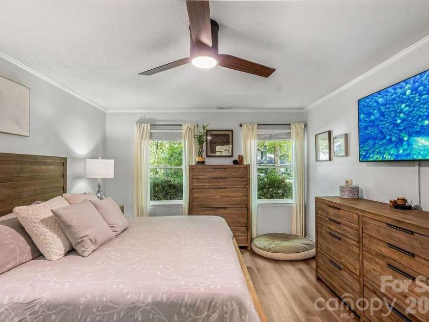 309 Treeline Drive, Belmont, NC 28012.  MLS# CAR4421076, YatesRealty ID 48407. 