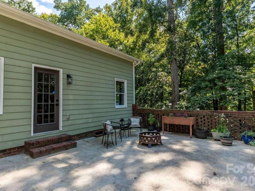309 Treeline Drive, Belmont, NC 28012.  MLS# CAR4421076, YatesRealty ID 48407. 