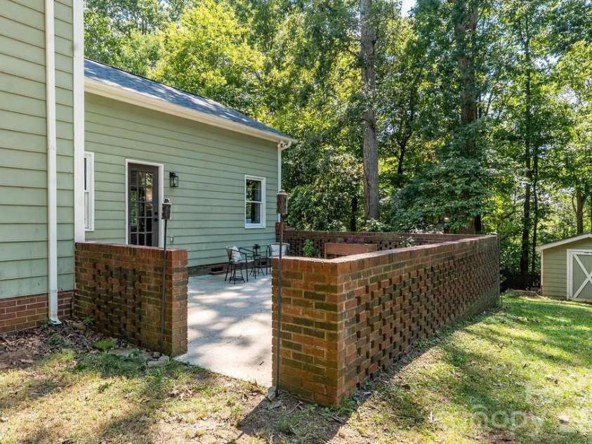 309 Treeline Drive, Belmont, NC 28012.  MLS# CAR4421076, YatesRealty ID 48407. 