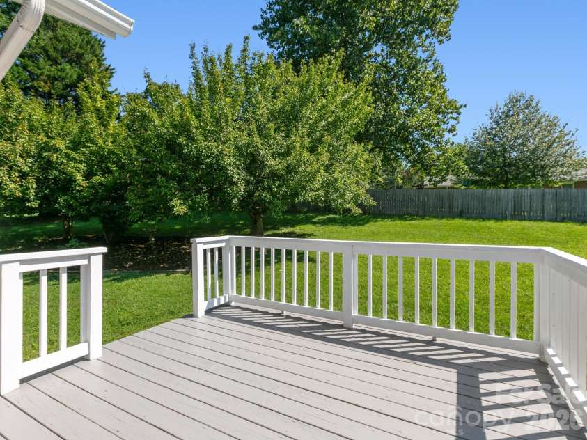 128 Stone House Road, Hendersonville, NC 28739.  MLS# CAR4420074, YatesRealty ID 48410. Beautiful Grounds