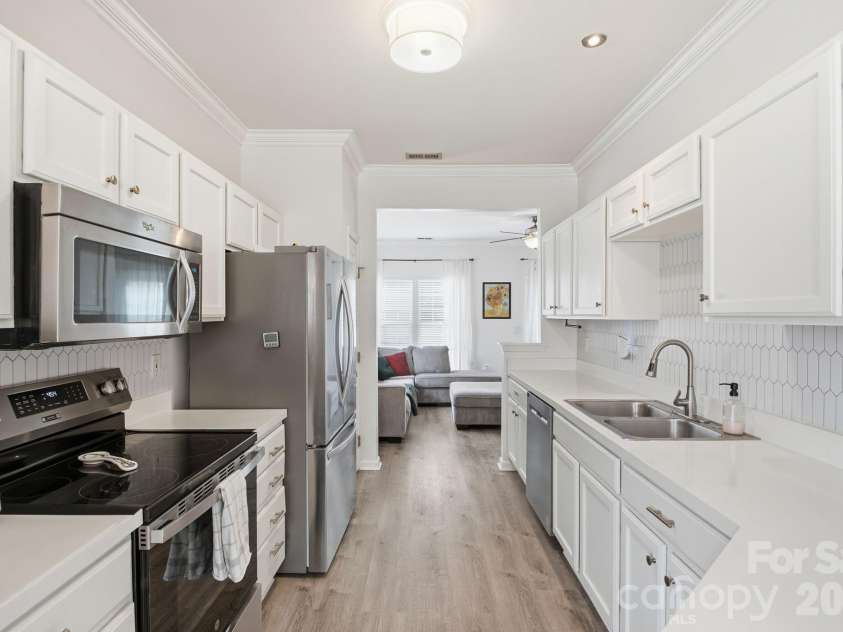 12418 Blossoming Court, Charlotte, NC 28273.  MLS# CAR4410011, YatesRealty ID 48411. 