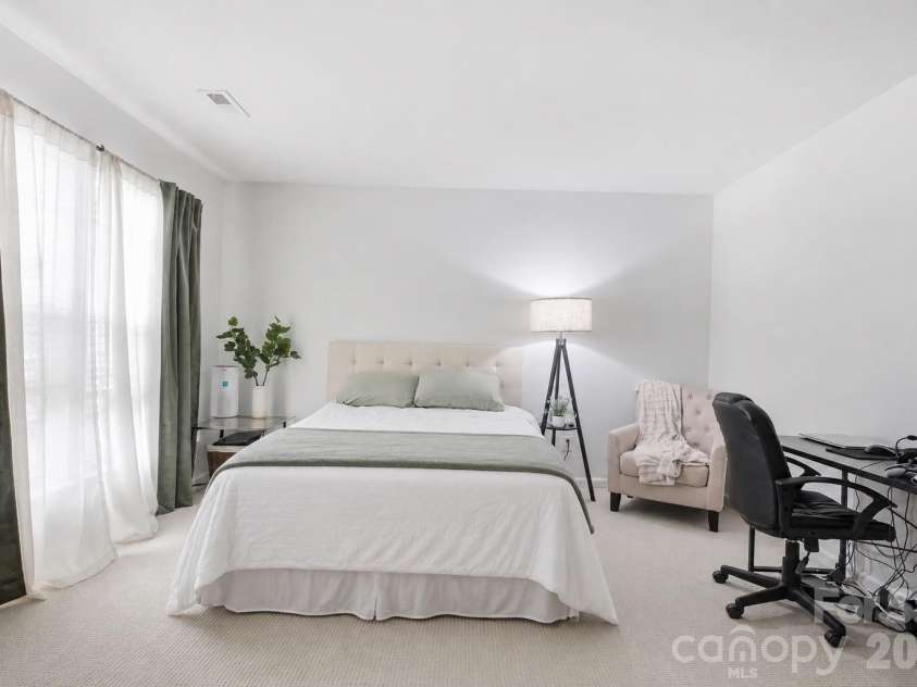 12418 Blossoming Court, Charlotte, NC 28273.  MLS# CAR4410011, YatesRealty ID 48411. 