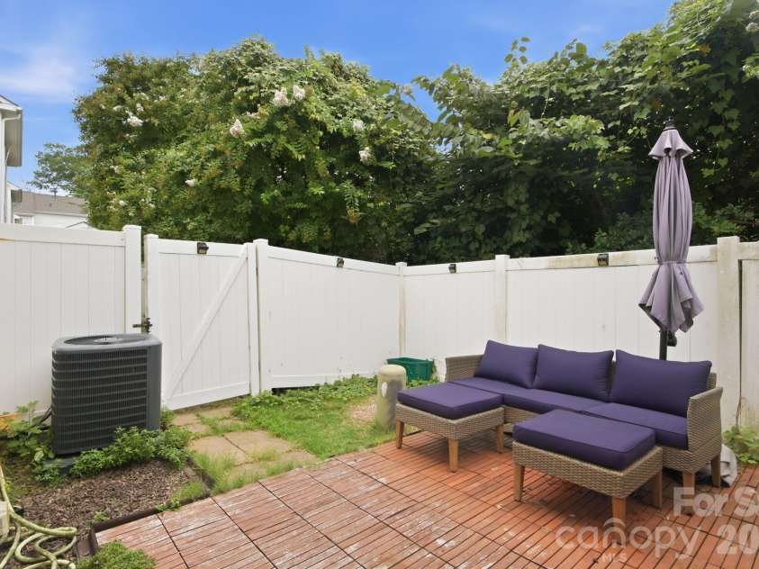 12418 Blossoming Court, Charlotte, NC 28273.  MLS# CAR4410011, YatesRealty ID 48411. 