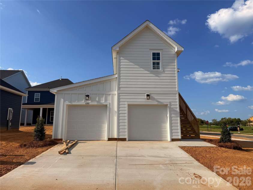 6101 Daisy Dale Drive, Pineville, NC 28134.  MLS# CAR4421100, YatesRealty ID 48415. 