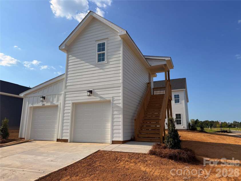 6101 Daisy Dale Drive, Pineville, NC 28134.  MLS# CAR4421100, YatesRealty ID 48415. 