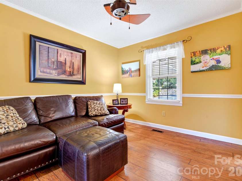 146 Cobblestone Drive, Marion, NC 28752.  MLS# CAR4420822, YatesRealty ID 48419. 