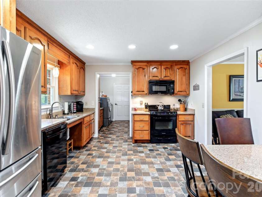 146 Cobblestone Drive, Marion, NC 28752.  MLS# CAR4420822, YatesRealty ID 48419. 