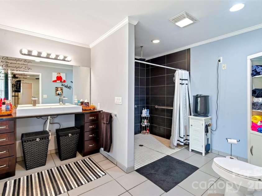 146 Cobblestone Drive, Marion, NC 28752.  MLS# CAR4420822, YatesRealty ID 48419. 