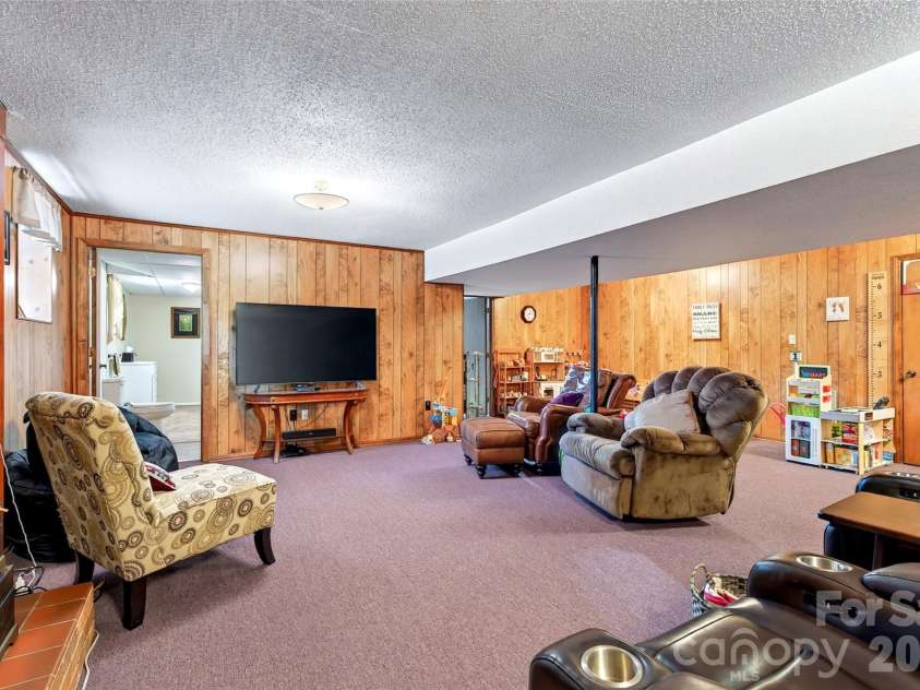 146 Cobblestone Drive, Marion, NC 28752.  MLS# CAR4420822, YatesRealty ID 48419. 