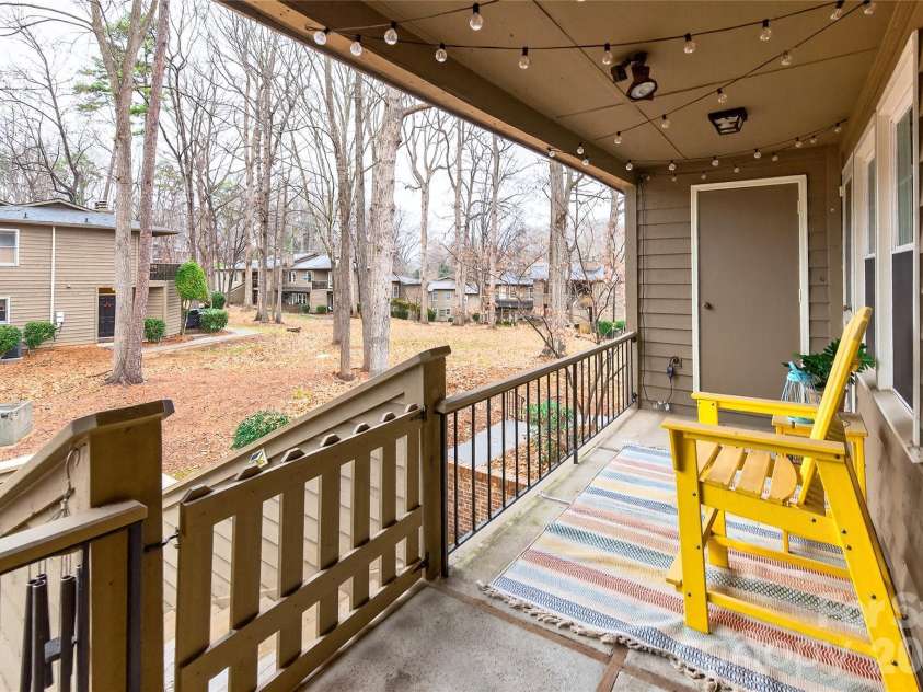 3805 Colony Crossing Drive, Charlotte, NC 28226.  MLS# CAR4335125, YatesRealty ID 4842. 