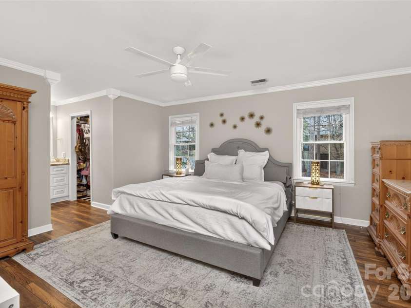 3805 Colony Crossing Drive, Charlotte, NC 28226.  MLS# CAR4335125, YatesRealty ID 4842. 