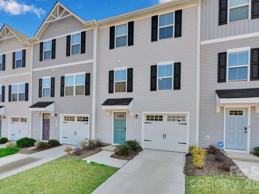 4008 Haldane Street, Charlotte, NC 28214.  MLS# CAR4420600, YatesRealty ID 48420. 