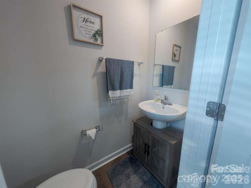 4008 Haldane Street, Charlotte, NC 28214.  MLS# CAR4420600, YatesRealty ID 48420. 
