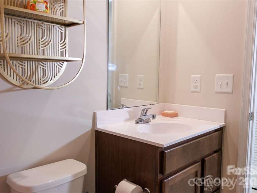 4008 Haldane Street, Charlotte, NC 28214.  MLS# CAR4420600, YatesRealty ID 48420. 