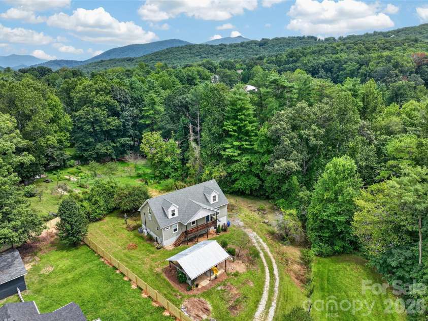 518 Onteora Boulevard, Asheville, NC 28803.  MLS# CAR4420855, YatesRealty ID 48421. Aerial