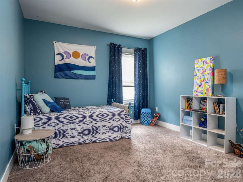 518 Onteora Boulevard, Asheville, NC 28803.  MLS# CAR4420855, YatesRealty ID 48421. Main level bedroom 3