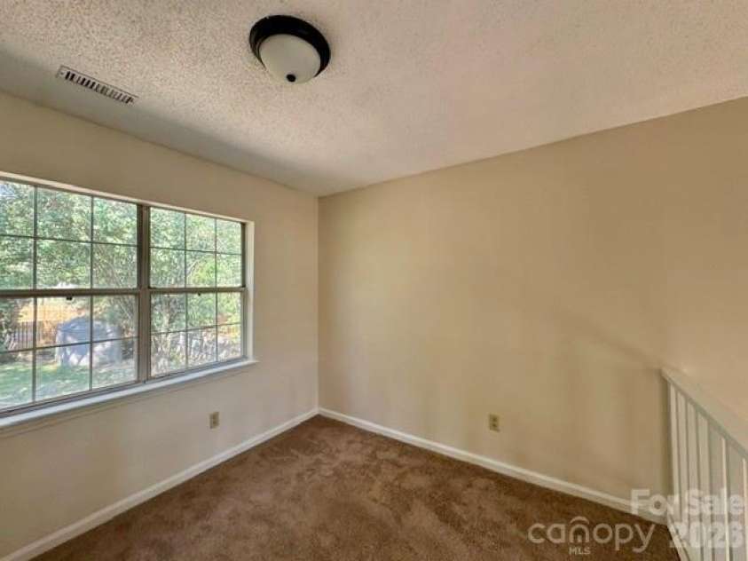 7736 Prindle Lake Drive, Charlotte, NC 28227.  MLS# CAR4421098, YatesRealty ID 48423. 