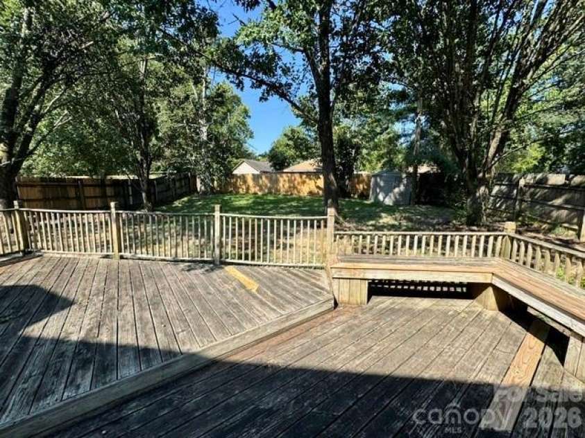 7736 Prindle Lake Drive, Charlotte, NC 28227.  MLS# CAR4421098, YatesRealty ID 48423. 