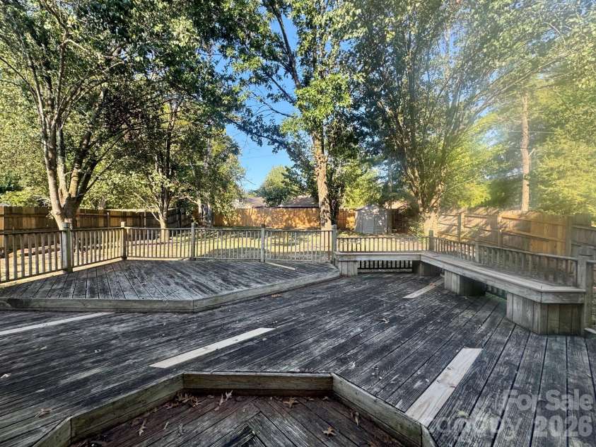 7736 Prindle Lake Drive, Charlotte, NC 28227.  MLS# CAR4421098, YatesRealty ID 48423. 