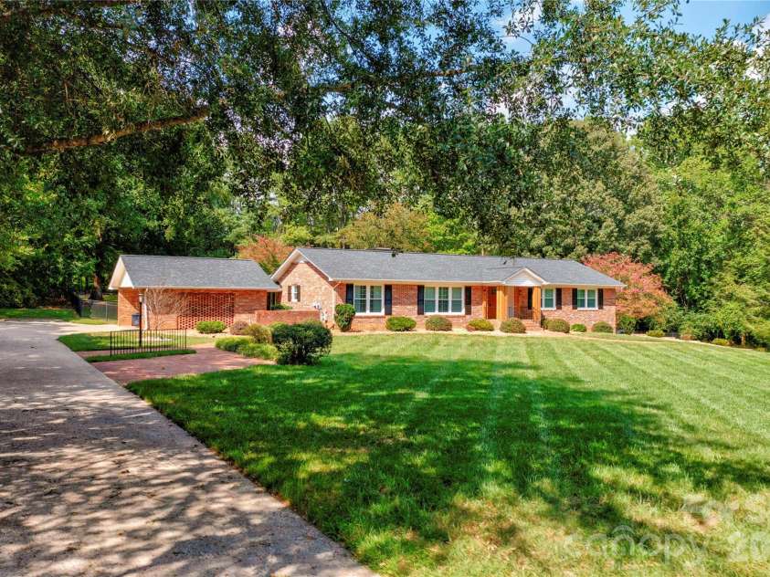 1235 Brookwood Road, Shelby, NC 28150.  MLS# CAR4421045, YatesRealty ID 48425. Front