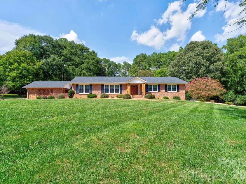 1235 Brookwood Road, Shelby, NC 28150.  MLS# CAR4421045, YatesRealty ID 48425. Front
